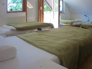 Julmodels Bedroom-D2's Live Sex Cam Show