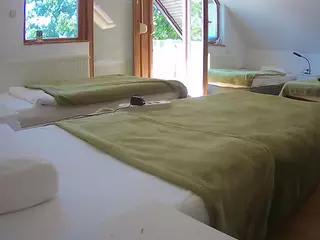 Julmodels Bedroom-D2's Live Sex Cam Show