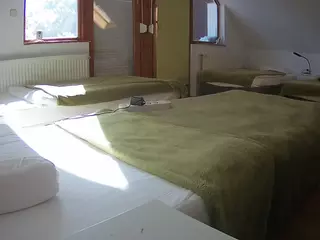 Julmodels Bedroom-D2's Live Sex Cam Show
