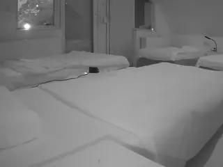 Julmodels Bedroom-D2's Live Sex Cam Show