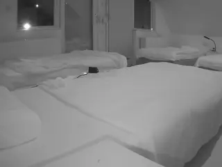 Julmodels Bedroom-D2's Live Sex Cam Show