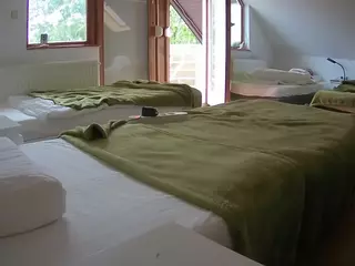 Julmodels Bedroom-D2's Live Sex Cam Show