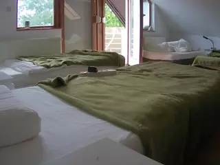 Julmodels Bedroom-D2's Live Sex Cam Show