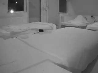 Julmodels Bedroom-D2's Live Sex Cam Show