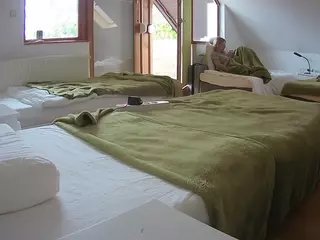 Julmodels Bedroom-D2's Live Sex Cam Show