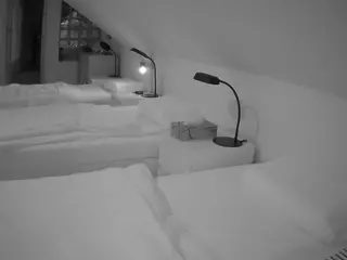 Julmodels Bedroom-D3's Live Sex Cam Show
