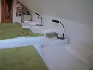 Julmodels Bedroom-D3's Live Sex Cam Show