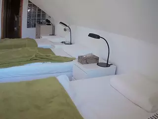 Julmodels Bedroom-D3's Live Sex Cam Show