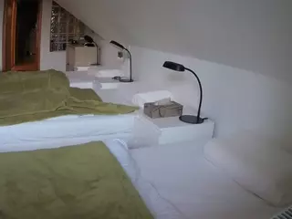 Julmodels Bedroom-D3's Live Sex Cam Show
