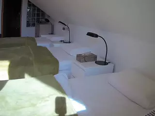 Julmodels Bedroom-D3's Live Sex Cam Show