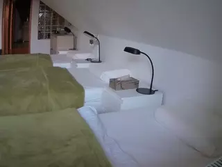 Julmodels Bedroom-D3's Live Sex Cam Show