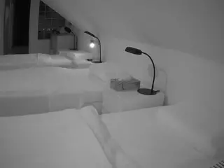 Julmodels Bedroom-D3's Live Sex Cam Show