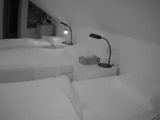 Julmodels Bedroom-D3's Live Sex Cam Show