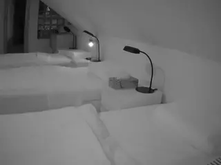 Julmodels Bedroom-D3's Live Sex Cam Show
