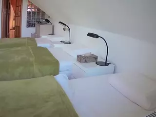Julmodels Bedroom-D3's Live Sex Cam Show