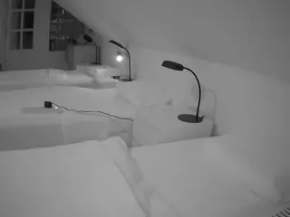 Julmodels Bedroom-D3's Live Sex Cam Show