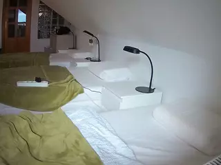 Julmodels Bedroom-D3's Live Sex Cam Show