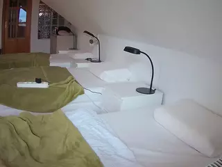 Julmodels Bedroom-D3's Live Sex Cam Show