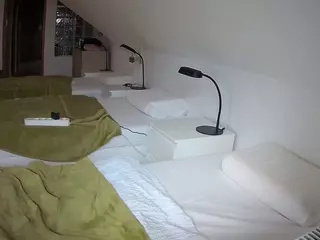 Julmodels Bedroom-D3's Live Sex Cam Show