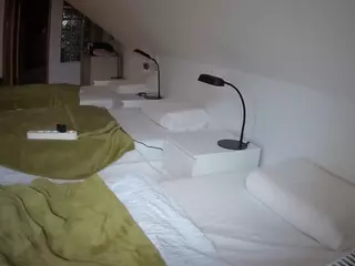 Julmodels Bedroom-D3's Live Sex Cam Show