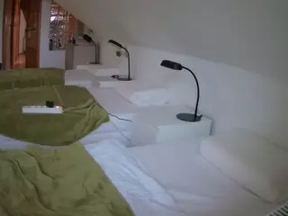 Julmodels Bedroom-D3's Live Sex Cam Show