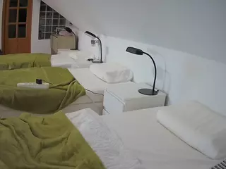 Julmodels Bedroom-D3's Live Sex Cam Show