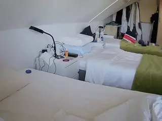 Julmodels Bedroom-D4's Live Sex Cam Show