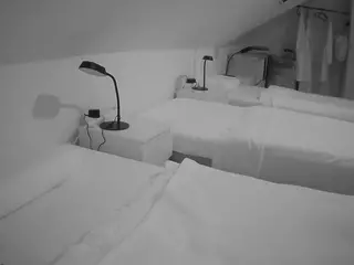 Julmodels Bedroom-D4's Live Sex Cam Show
