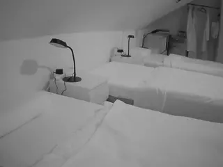 Julmodels Bedroom-D4's Live Sex Cam Show