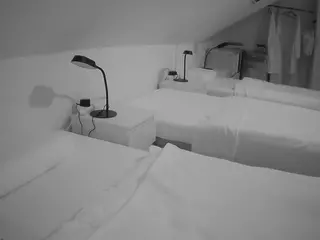 Julmodels Bedroom-D4's Live Sex Cam Show