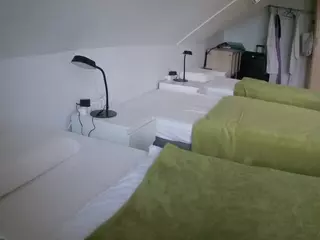 Julmodels Bedroom-D4's Live Sex Cam Show