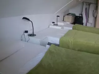Julmodels Bedroom-D4's Live Sex Cam Show