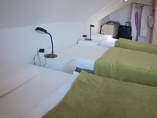 Julmodels Bedroom-D4's Live Sex Cam Show