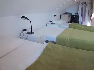 Julmodels Bedroom-D4's Live Sex Cam Show