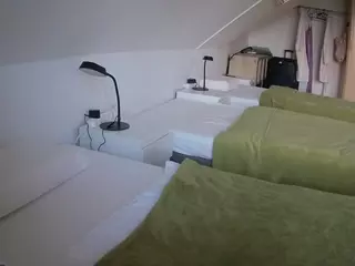 Julmodels Bedroom-D4's Live Sex Cam Show