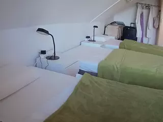 Julmodels Bedroom-D4's Live Sex Cam Show