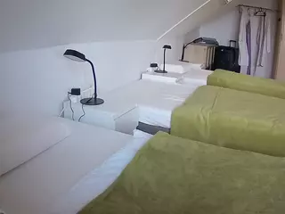 Julmodels Bedroom-D4's Live Sex Cam Show