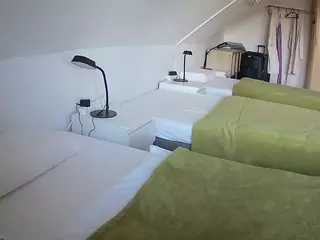 Julmodels Bedroom-D4's Live Sex Cam Show