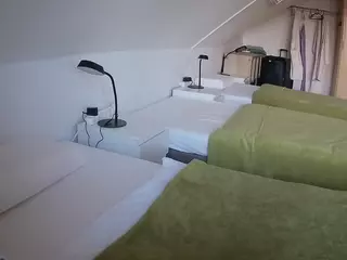 Julmodels Bedroom-D4's Live Sex Cam Show