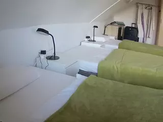 Julmodels Bedroom-D4's Live Sex Cam Show