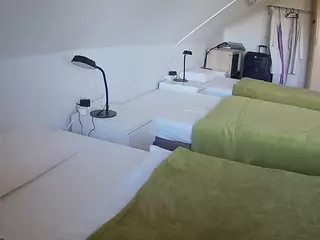Julmodels Bedroom-D4's Live Sex Cam Show