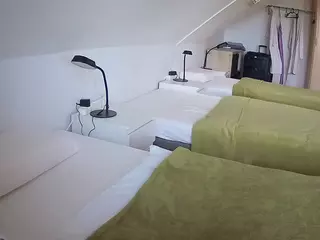 Julmodels Bedroom-D4's Live Sex Cam Show