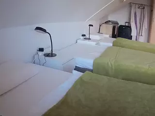 Julmodels Bedroom-D4's Live Sex Cam Show