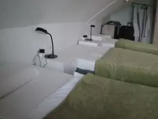 Julmodels Bedroom-D4's Live Sex Cam Show