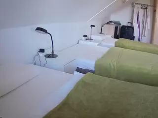 Julmodels Bedroom-D4's Live Sex Cam Show