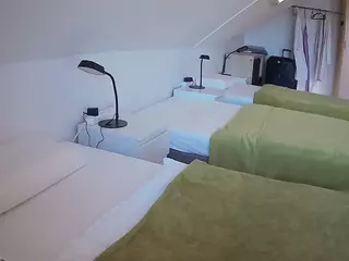 Julmodels Bedroom-D4's Live Sex Cam Show