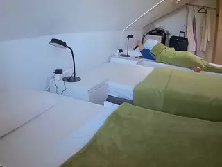 Julmodels Bedroom-D4's Live Sex Cam Show