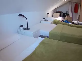 Julmodels Bedroom-D4's Live Sex Cam Show