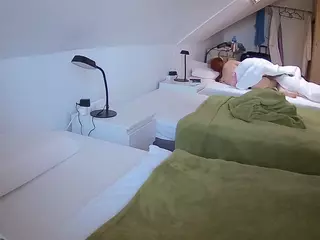 Julmodels Bedroom-D4's Live Sex Cam Show