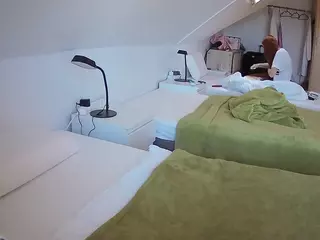 Julmodels Bedroom-D4's Live Sex Cam Show